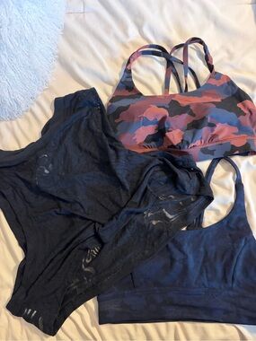 lululemon athletica Navy and Light Pink Sports Bra Set